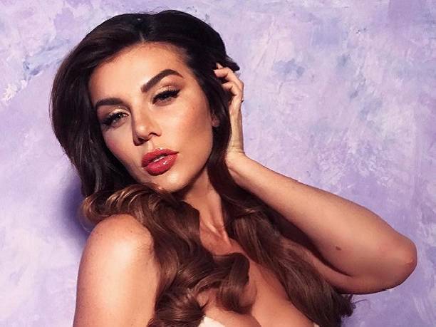 Анна Седокова в странном наряде шокировала подписчиков Анна Седокова в странном наряде шокировала подписчиков