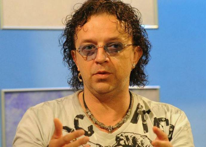 "Не имел возможности вносить платежи": семья Ромы Жукова может лишиться квартиры
"Не имел возможности вносить платежи": семья Ромы Жукова может лишиться квартиры