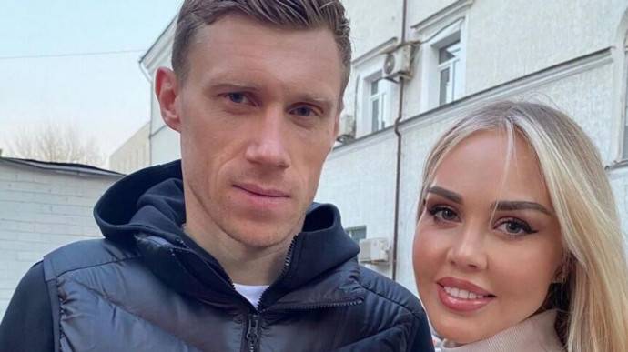 Павел и Мария Погребняк официально развелись
Павел и Мария Погребняк официально развелись