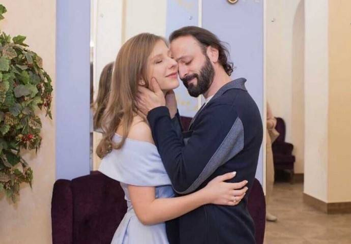 Стал известен пол будущего ребёнка Ильи Авербуха и Лизы Арзамасовой Стал известен пол будущего ребёнка Ильи Авербуха и Лизы Арзамасовой