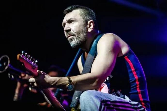 "Ленобласть, павильон, салон, топор": Сергей Шнуров написал стихотворение в стиле Александра Блока "Ленобласть, павильон, салон, топор": Сергей Шнуров написал стихотворение в стиле Александра Блока