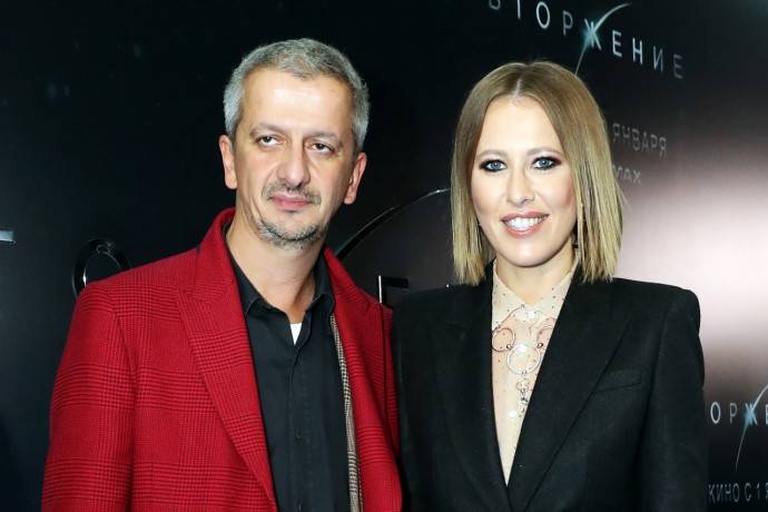 Почему Константин Богомолов отказался вести музыкальную премию вместе с Ксенией Собчак Почему Константин Богомолов отказался вести музыкальную премию вместе с Ксенией Собчак
