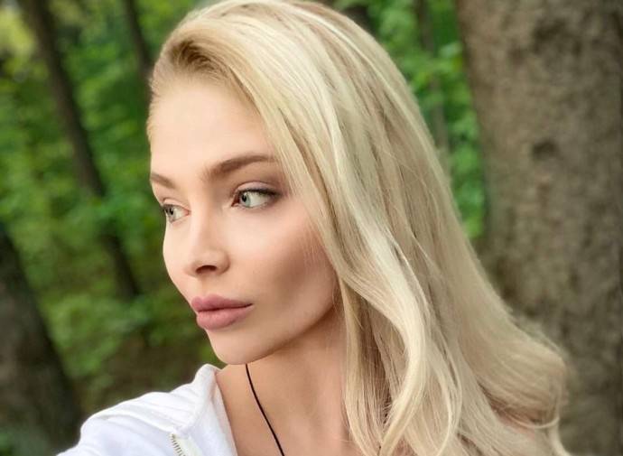 "Не научилась абстрагироваться": Алёна Шишкова обиделась на подписчиков из-за критики "Не научилась абстрагироваться": Алёна Шишкова обиделась на подписчиков из-за критики