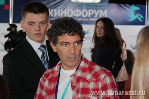 Трудный день Антонио Бандераса Трудный день Антонио Бандераса