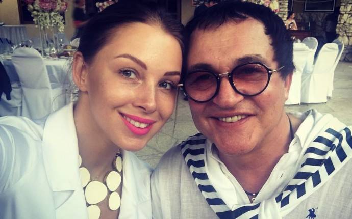 Жена Дмитрия Диброва призналась, что никогда бы не влюбилась в охранника Жена Дмитрия Диброва призналась, что никогда бы не влюбилась в охранника
