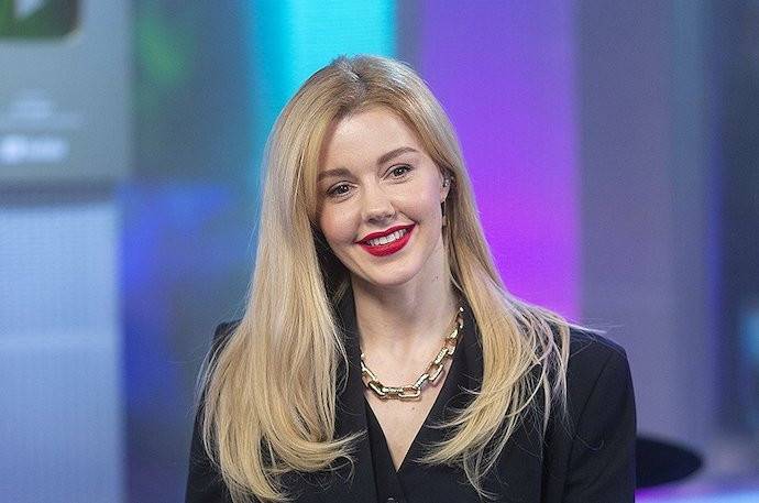 35-летняя Юлианна Караулова опубликовала редкое фото с мужем Андреем Черным. Топ чувственных фото певицы в купальнике 35-летняя Юлианна Караулова опубликовала редкое фото с мужем Андреем Черным. Топ чувственных фото певицы в купальнике