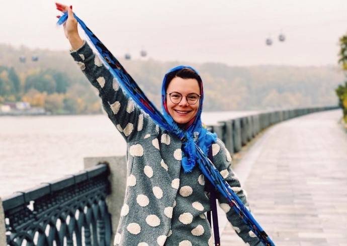 "Маленький стиляга": Татьяна Брухунова одела сына в стильный костюм и отправилась на прогулку "Маленький стиляга": Татьяна Брухунова одела сына в стильный костюм и отправилась на прогулку