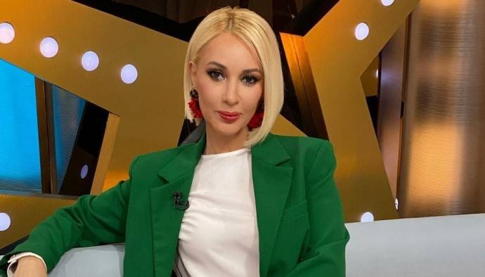 Двухлетняя дочь Леры Кудрявцевой отчитала мать за грязную посуду Двухлетняя дочь Леры Кудрявцевой отчитала мать за грязную посуду