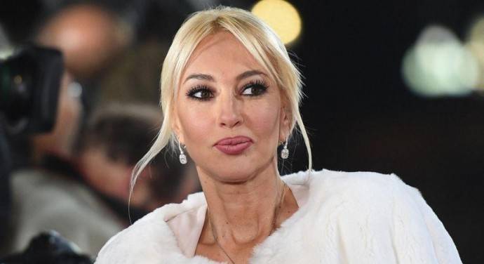 "Три попытки ЭКО": Лера Кудрявцева рассказала о рождении младшей дочери "Три попытки ЭКО": Лера Кудрявцева рассказала о рождении младшей дочери