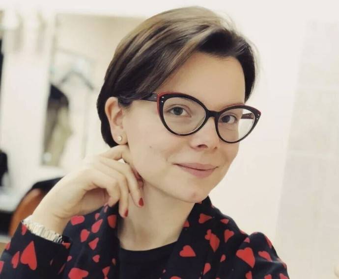 «Я ей вдохновилась»: Татьяна Брухунова повторила образ Кейт Миддлтон, но не угодила публике. ТОП провальных шляпок Кейт Миддлтон «Я ей вдохновилась»: Татьяна Брухунова повторила образ Кейт Миддлтон, но не угодила публике. ТОП провальных шляпок Кейт Миддлтон