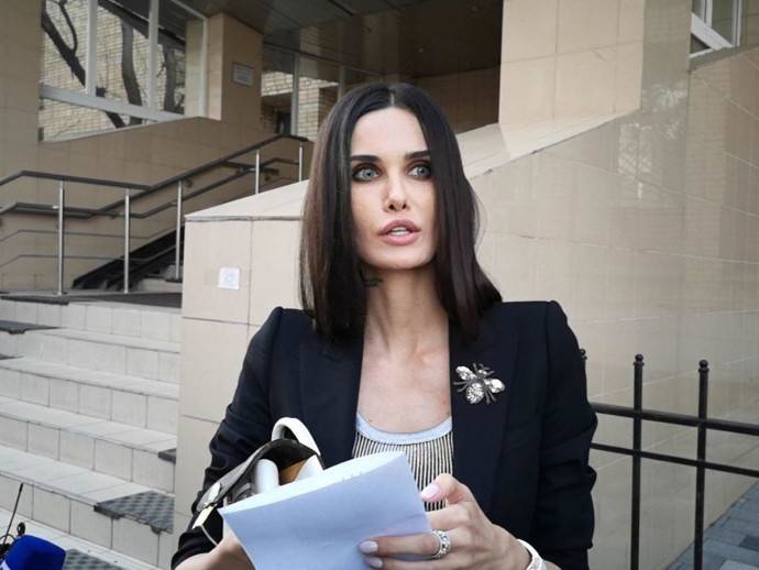 Алана Мамаева назвала имя футболиста, которого считает самым достойным мужчиной Алана Мамаева назвала имя футболиста, которого считает самым достойным мужчиной