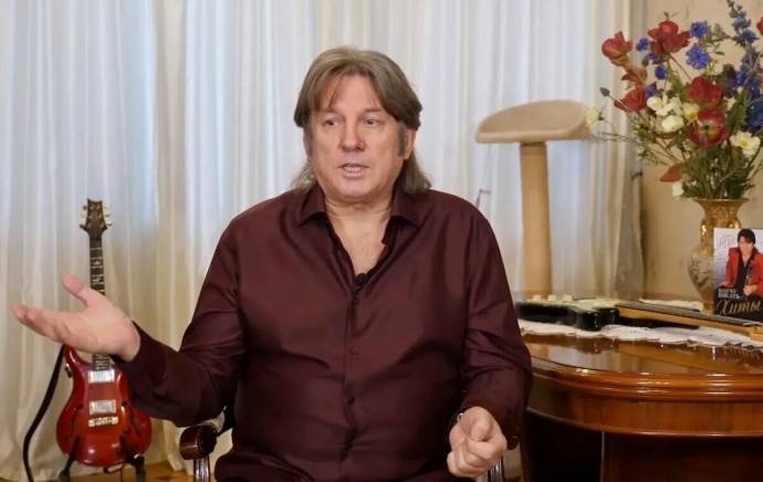 «Пирожок ни с чем»: Юрий Лоза высказался о скандале в семье Наташи Королёвой и жестко поставил на место её мать «Пирожок ни с чем»: Юрий Лоза высказался о скандале в семье Наташи Королёвой и жестко поставил на место её мать