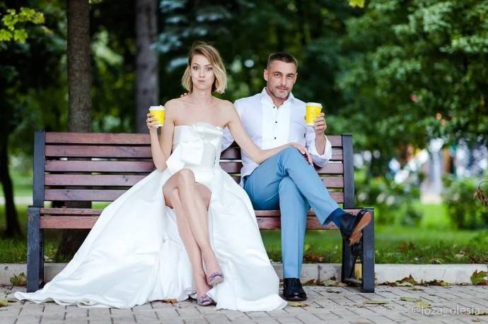 "Вы адекватная?": новая девушка Антона Батырева устроила перепалку из-за Евгении Лозы "Вы адекватная?": новая девушка Антона Батырева устроила перепалку из-за Евгении Лозы