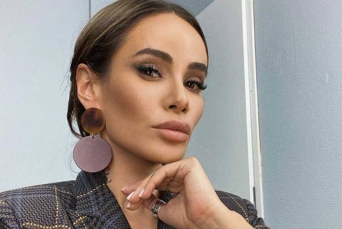 «Какая хорошенькая!»: Айза Долматова показала, как выглядела в 11 классе «Какая хорошенькая!»: Айза Долматова показала, как выглядела в 11 классе