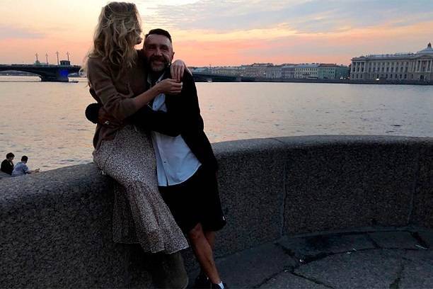Новую жену Сергея Шнурова обвинили в наркомании и изменах