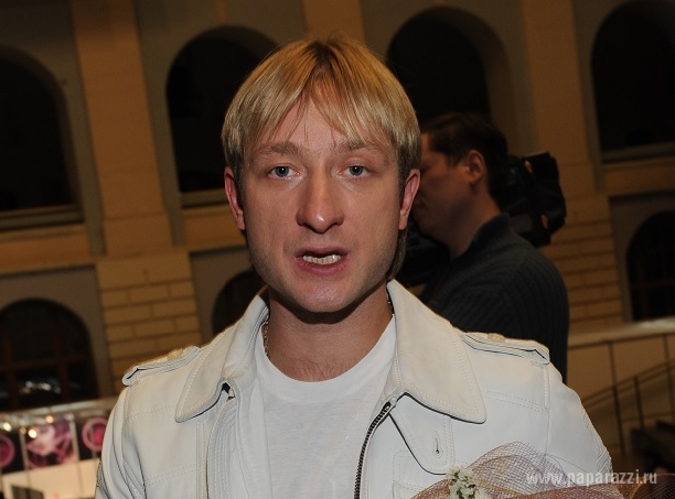 Евгений Плющенко пропустил уже две тренировки перед стартами Евгений Плющенко пропустил уже две тренировки перед стартами