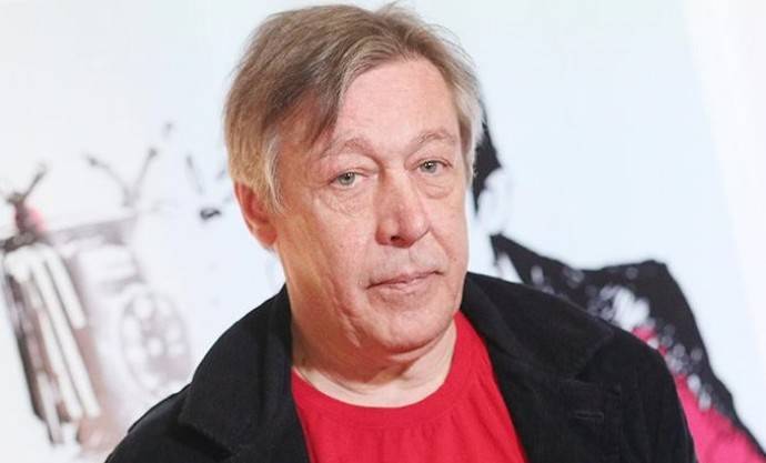 Жена Михаила Ефремова рассказала о странных людях, с которыми её муж ушёл в запой Жена Михаила Ефремова рассказала о странных людях, с которыми её муж ушёл в запой