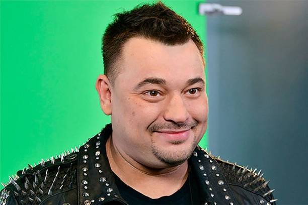 Сергей Жуков впервые показал всех своих четверых детей вместе Сергей Жуков впервые показал всех своих четверых детей вместе
