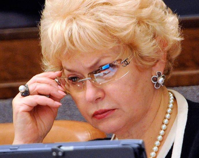 Мать Ксении Собчак госпитализирована с подозрением на коронавирус Мать Ксении Собчак госпитализирована с подозрением на коронавирус