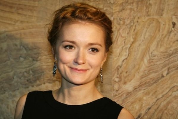 Надежда Михалкова пришла на мероприятие в "помятом" виде Надежда Михалкова пришла на мероприятие в "помятом" виде