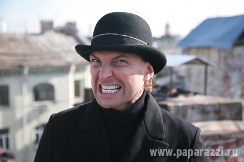 Александр Анатольевич попал в «темную компанию» Александр Анатольевич попал в «темную компанию»