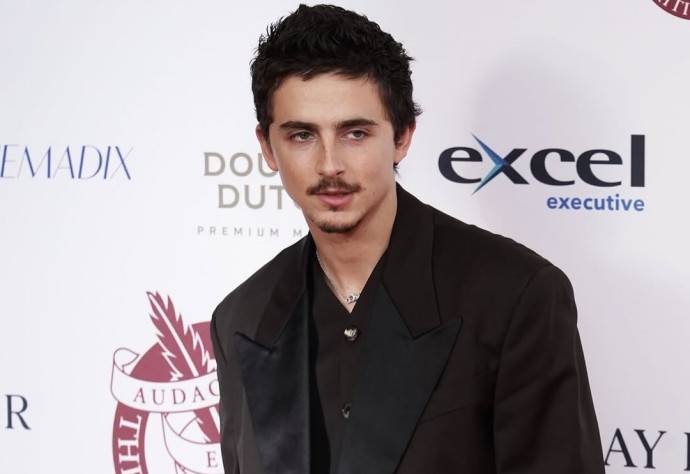 Папарацци пытаются обвинить Тимати Шаломе в измене, но что-то здесь не сходится