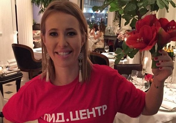 Ксения Собчак разочаровала поклонников целлюлитом на ногах Ксения Собчак разочаровала поклонников целлюлитом на ногах