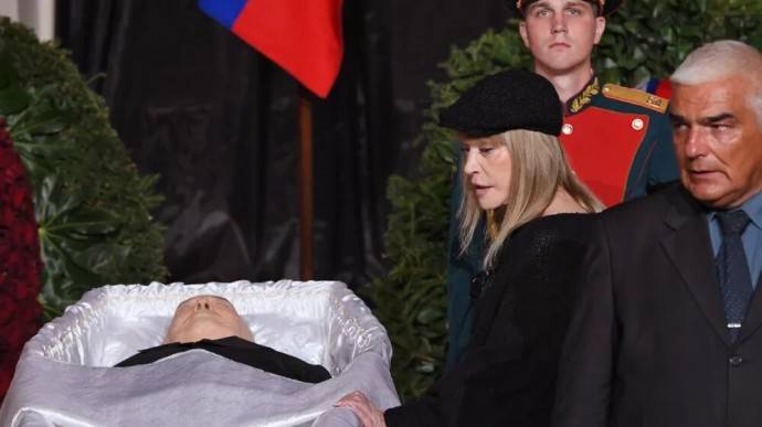 «Давно я так не рыдала»: Алла Пугачева ревела белугой из-за кончины Михаила Горбачева