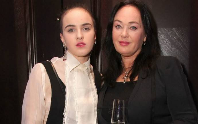 Обнаруженная у дочери Ларисы Гузеевой опухоль оказалась неразвитым близнецом