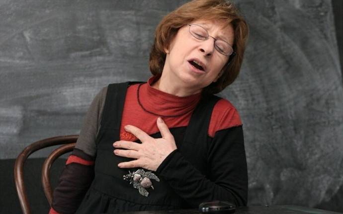 «Мне жалко денег»: Лия Ахеджакова поведала, как ей живется на «Родине - уродине» «Мне жалко денег»: Лия Ахеджакова поведала, как ей живется на «Родине - уродине»