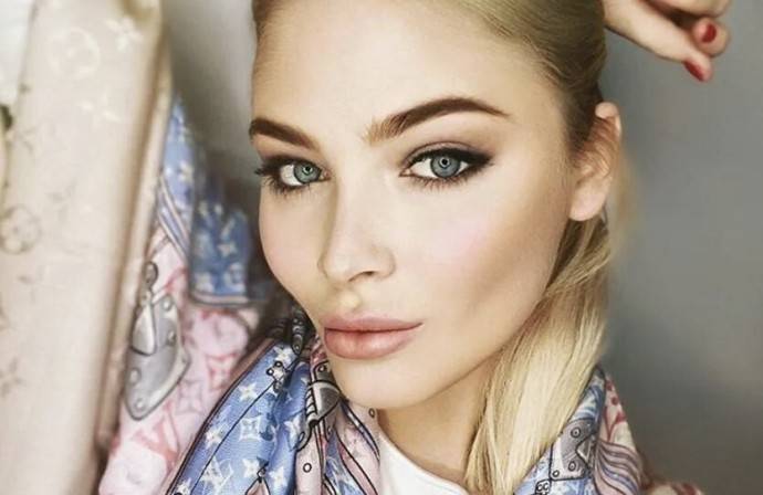 «Как алкашка»: лицо Алёны Шишковой стало удручать ещё больше «Как алкашка»: лицо Алёны Шишковой стало удручать ещё больше