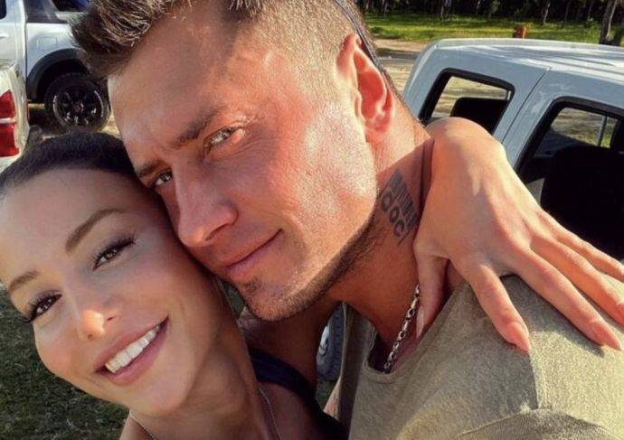 Павел Прилучный и Зепюр Брутян поделились многочисленными фото в день крестин сына
Павел Прилучный и Зепюр Брутян поделились многочисленными фото в день крестин сына