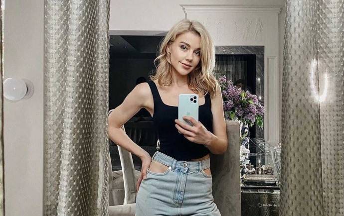Юлианна Караулова обмолвилась, что брак Ляйсан Утяшевой и Павла Воли держится на сексе Юлианна Караулова обмолвилась, что брак Ляйсан Утяшевой и Павла Воли держится на сексе