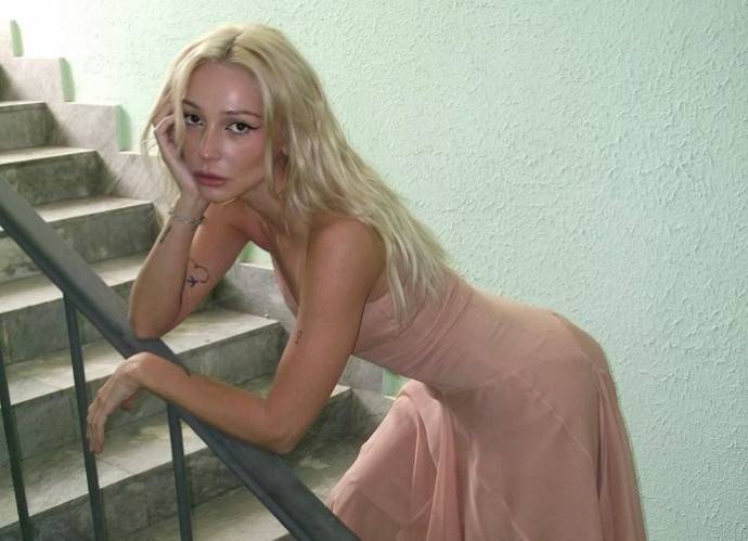 Настя Ивлеева устроила себе Pin Up фотосессию в оригинальном винтажном купальничке. Топ фото Анастасии Ивлеевой в стиле пинап-винтаж и не только Настя Ивлеева устроила себе Pin Up фотосессию в оригинальном винтажном купальничке. Топ фото Анастасии Ивлеевой в стиле пинап-винтаж и не только