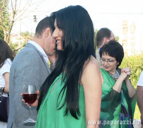 Сосо Павлиашвили напоил беременную жену Мартиросяна