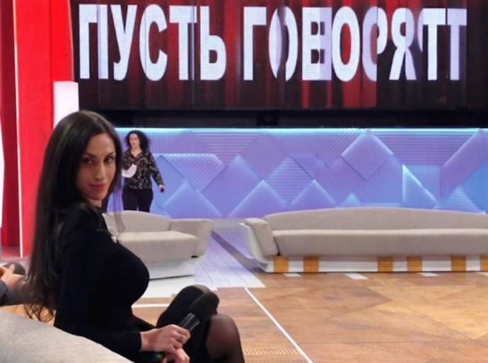 Звездный экстрасенс, психолог и эксперт шоу "Пусть говорят" Анна Амбарцумян найдена мертвой Звездный экстрасенс, психолог и эксперт шоу "Пусть говорят" Анна Амбарцумян найдена мертвой