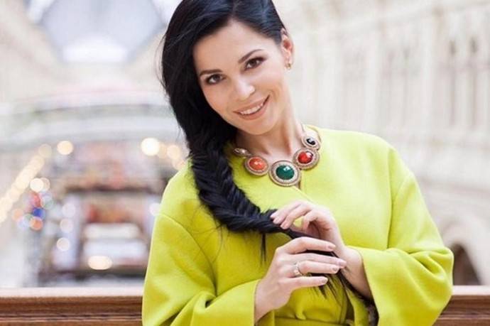 «Испытываю ярую ненависть»: Юлия Салибекова пояснила, почему решила запретить детям общаться с родителями Тиграна «Испытываю ярую ненависть»: Юлия Салибекова пояснила, почему решила запретить детям общаться с родителями Тиграна