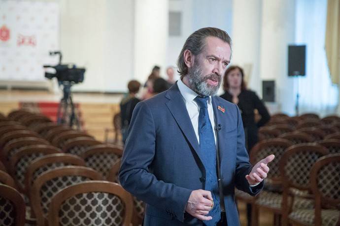 «Нет, это не слухи»: актёр Юрий Назаров заявил, что Владимир Машков домогался к его дочери