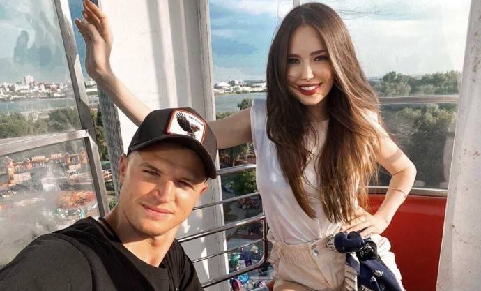 Дмитрий Тарасов и Анастасия Костенко крестили сына Дмитрий Тарасов и Анастасия Костенко крестили сына