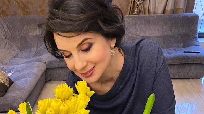 Екатерина Стриженова предложила услуги "мужа на час" Екатерина Стриженова предложила услуги "мужа на час"