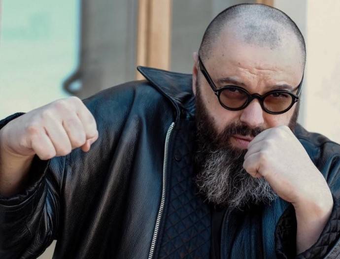 Максим Фадеев заявил, что сотрудники MALFA регулярно его обворовывали Максим Фадеев заявил, что сотрудники MALFA регулярно его обворовывали