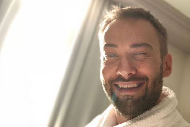Дмитрий Шепелев окружил сына заботой Дмитрий Шепелев окружил сына заботой
