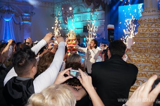 Филипп Киркоров отметил день рождения роскошной вечеринкой