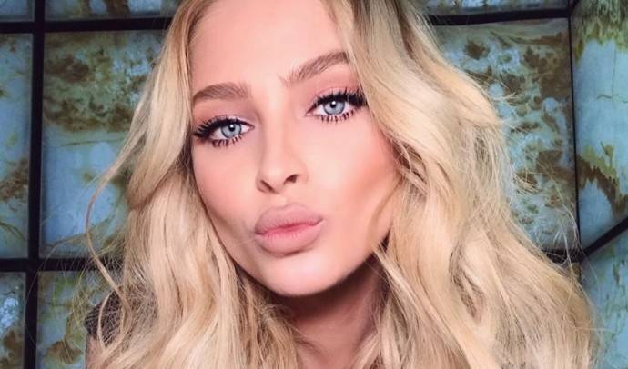 Пока Анастасия Решетова набирает вес, Алёна Шишкова истязает своё тело Пока Анастасия Решетова набирает вес, Алёна Шишкова истязает своё тело