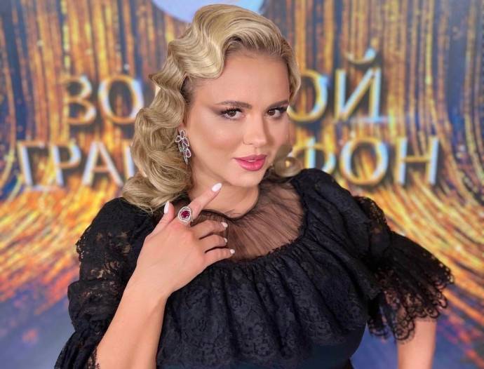 Анна Семенович набрала вес из-за коронавируса Анна Семенович набрала вес из-за коронавируса