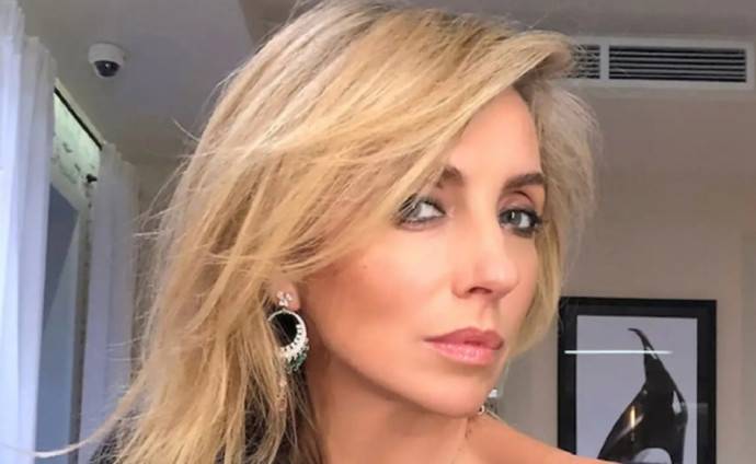54-летняя Светлана Бондарчук показала смелый снимок в бикини и потрясла грудью на московских улицах. ТОП фото Светланы Бондарчук для Playboy 54-летняя Светлана Бондарчук показала смелый снимок в бикини и потрясла грудью на московских улицах. ТОП фото Светланы Бондарчук для Playboy