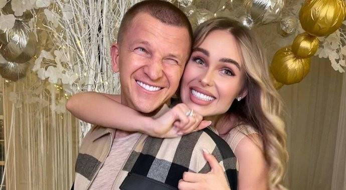 Настоящий пони, шары и угощения: Ханна поделилась фотографиями с празднования первого юбилея своей дочки от Пашу
Настоящий пони, шары и угощения: Ханна поделилась фотографиями с празднования первого юбилея своей дочки от Пашу