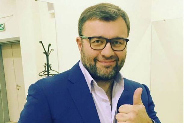Михаил Пореченков отправил дочь за границу для учебы Михаил Пореченков отправил дочь за границу для учебы