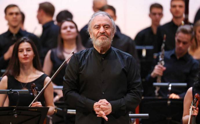 Главный дирижёр Мюнхенского симфонического оркестра Валерий Гергиев потерял должность из-за того, что отказался критиковать спецоперацию на Донбассе