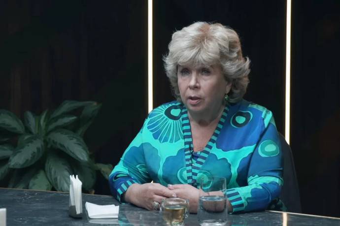 «Не впустила меня в дом»: Лариса Рубальская ответила на вопрос о конфликте с Аллой Пугачевой «Не впустила меня в дом»: Лариса Рубальская ответила на вопрос о конфликте с Аллой Пугачевой